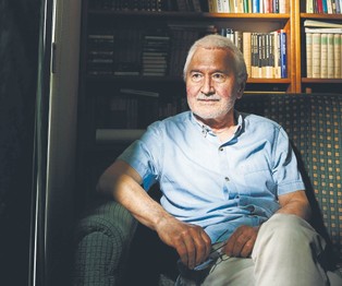 Konarzewski: Polska oświata jest jak pijak, który wchłonie każdą ilość alkoholu [WYWIAD]