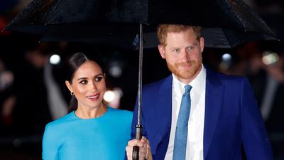 Spotify wants to hire at producers for Harry and Meghan's podcast.