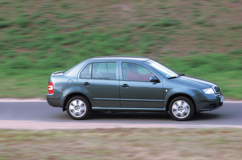 Dacia Logan kontra Fiat Albea i Skoda Fabia sedany dla