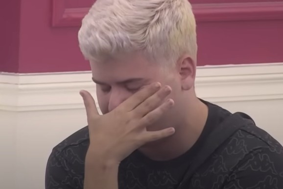 "NISAM GEJ, NEĆU DA TI DAJEM LAŽNU NADU" Drama u Eliti: Uroš se NADUO OD SUZA, Bora Santana ga potpuno slomio pred svima (VIDEO)