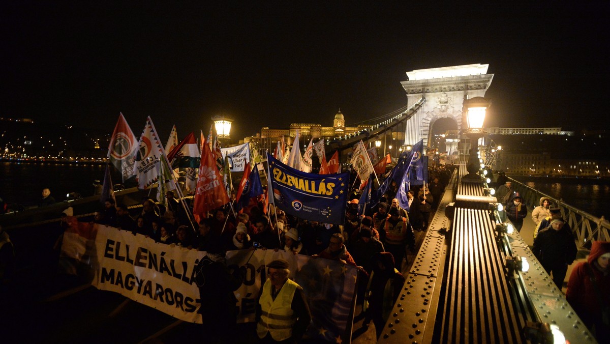 Węgry: Przemówienie Viktora Orbana. Protesty opozycji