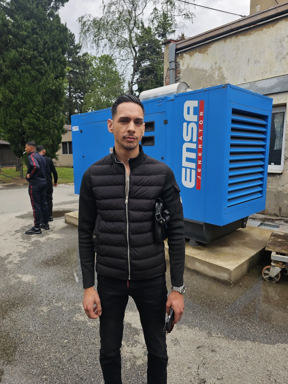 Brat Nadice Ademov na audiciji "Zvezde Granda"