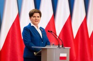 Beata Szydło konferencja prasowa flaga flagi polska ue unia europejska