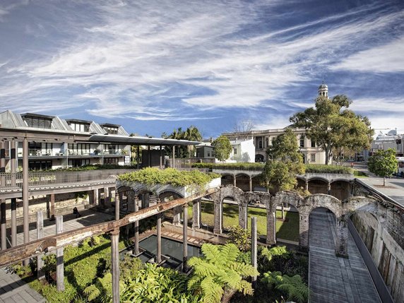 Paddington Gardens, Jozef Nalevansky, Sydney