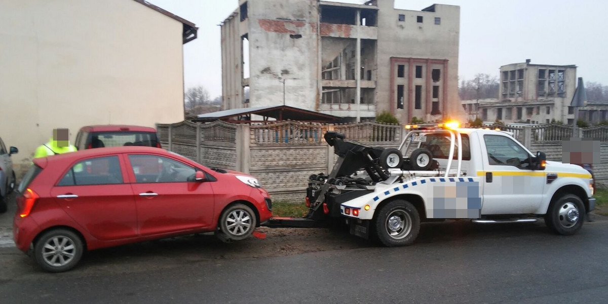 Pijana kobieta jechała zapisać się na prawo jazdy 