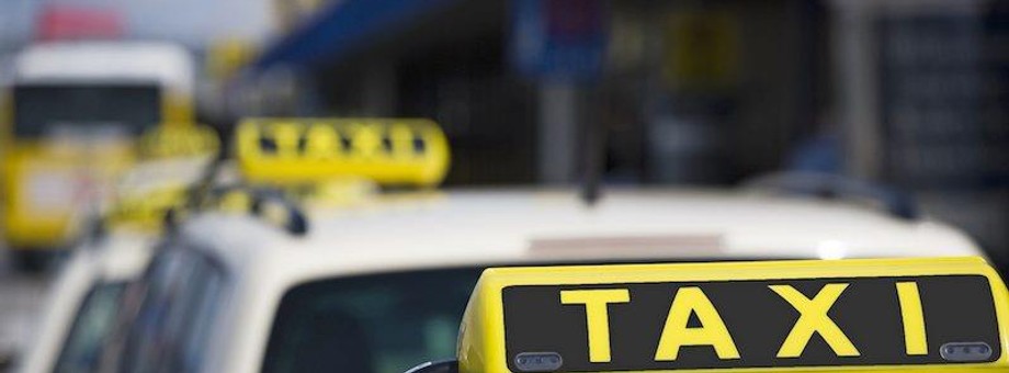 Taxi taksówka