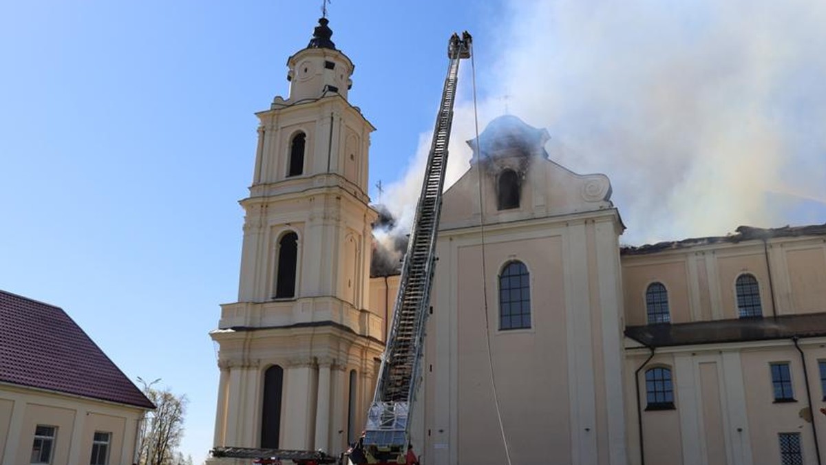 Białoruś: pożar w kościele Matki Bożej w Budsławiu