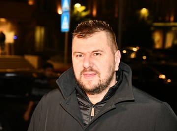 "Zašto si se oženio ženom koja te je tretirala kao konja, a njima pametuješ da raskinu?" Janjuš poentirao, cela Elita prasnula u smeh