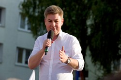 Grabiec: Dzwoniliśmy na numery telefonów w Afryce i Azji. Cały czas można kupować polskie wizy