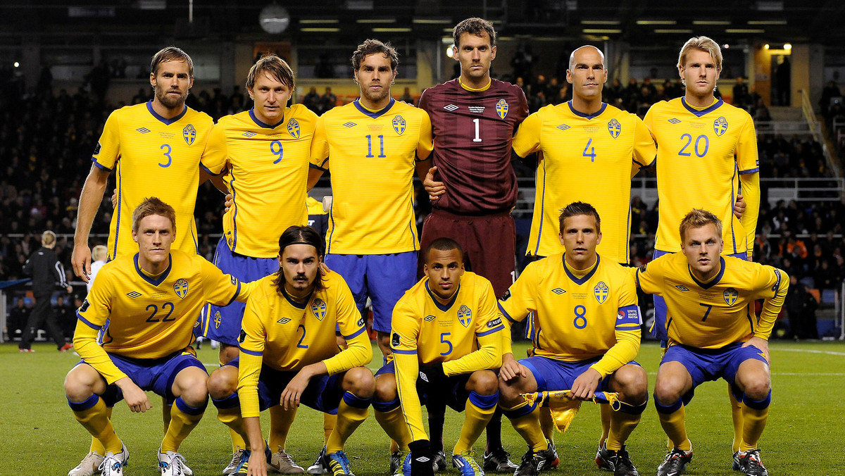 Piłkarska reprezentacja Szwecji nazywana jest zakochaną drużyną, ponieważ nie ma w niej ani jednego singla, a żony i przyjaciółki przebywały na zaproszenie szwedzkiej federacji piłkarskiej (SvFF) na zgrupowaniu na Gotlandii...