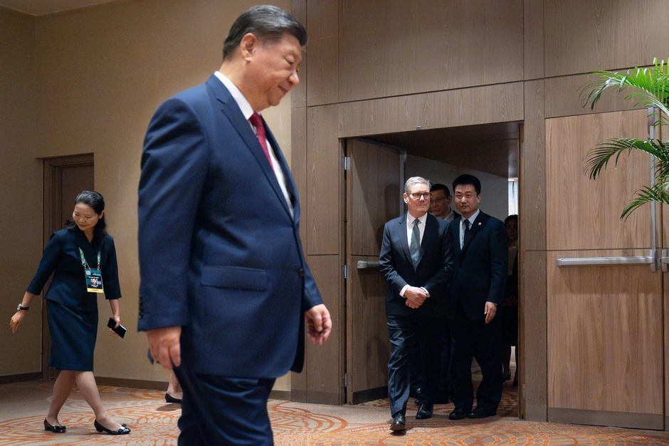 Si Đinping i Kir Starmer na sastanku tokom samita G20 u Riju de Žaneiru 18. novembra 2024.