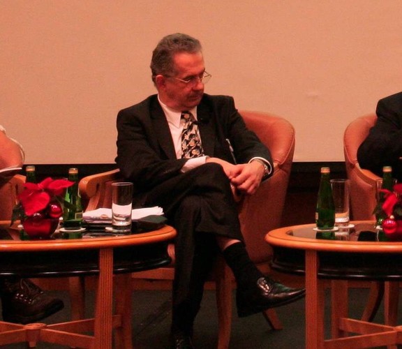 W kwietniu 2010 Turowski współorganizował wizytę prezydenta Lecha Kaczyńskiego w Smoleńsku. Po katastrofie smoleńskiej uczestniczył 6 maja 2010 r. w Rosji w spotkaniu rosyjskich i polskich śledczych poświęconym tej katastrofie.  Złożone przez Tomasza Turowskiego oświadczenie lustracyjne w październiku 2010 sąd okręgowy uznał za niezgodne z prawdą , natomiast Sąd Najwyższy w 2013 oczyścił go z zarzutu kłamstwa lustracyjnego.