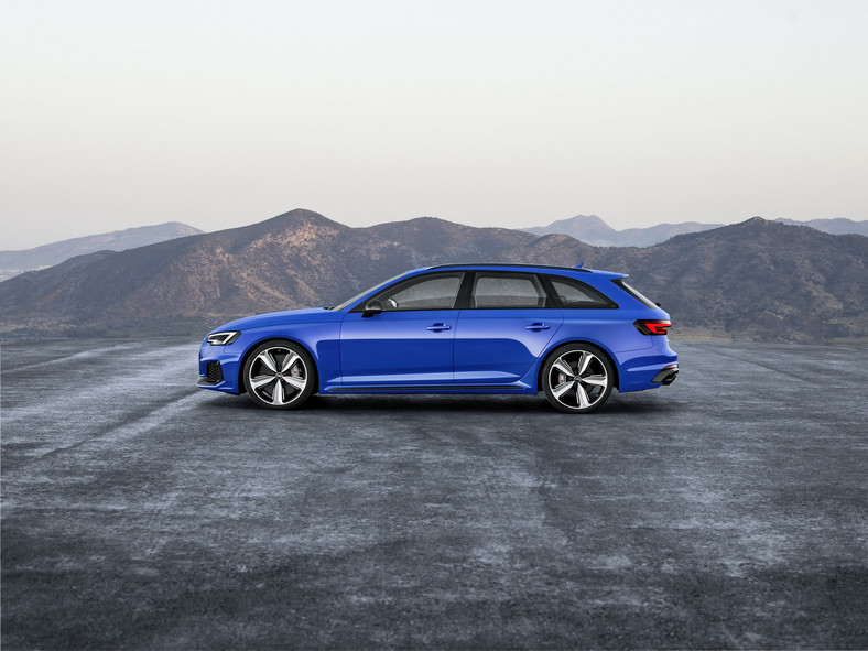 Audi RS4 Avant – ma 450 KM i przyspiesza do „setki” w 4.1 s