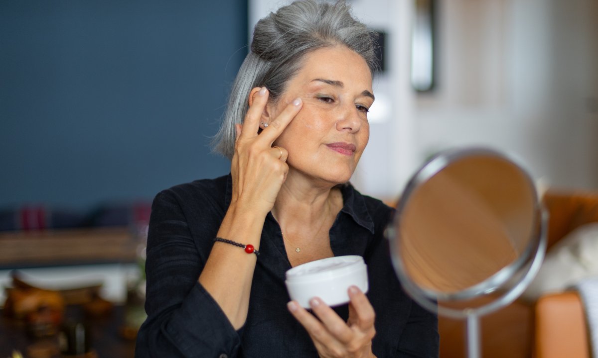 Teraz zapłacisz tylko połowę za ten luksusowy krem na zmarszczki. Napina skórę jak lifting!