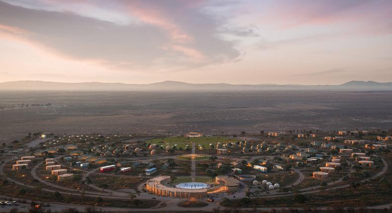 Icon has started 3D printing stand-alone hotel rooms and communal amenities like a pool and bathhouse as part of the expansion of Mafa, Texas-based hotel and campground El Cosmico.Icon