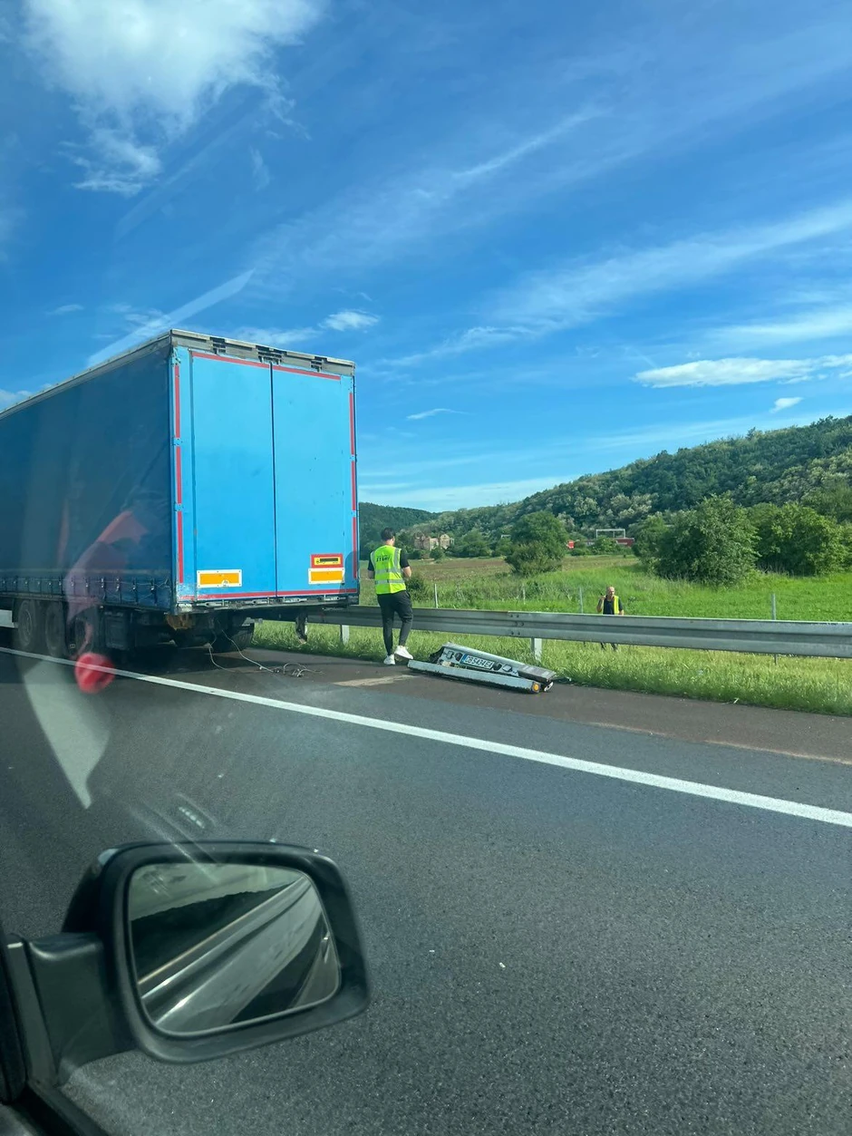 Zbog ovog udesa saobraćaj je usporen