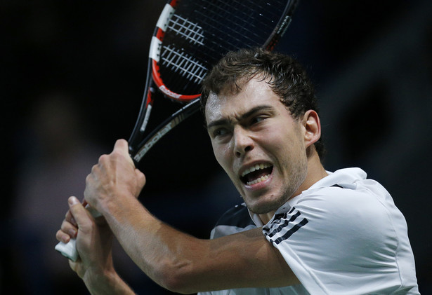 Jerzy Janowicz dziś przemówi na korcie. Polak zagra z Michelem Llodrą