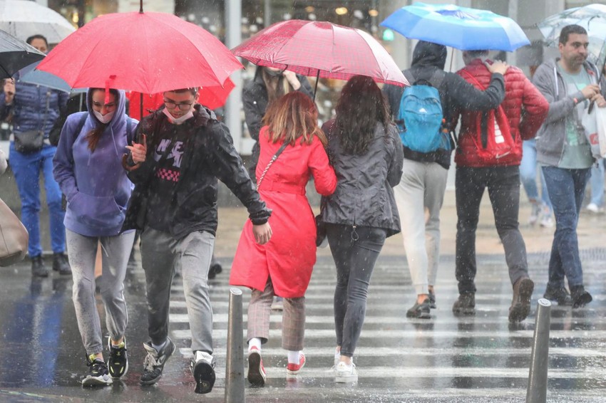 Oblačno, kišovito i hladno vreme