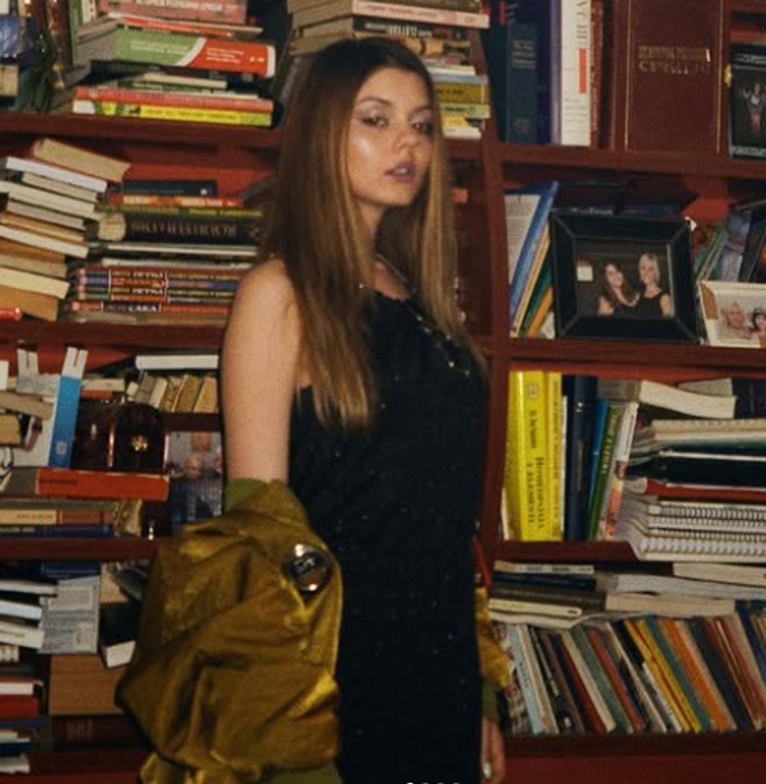 Natalija iz Harem Girls