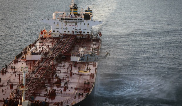 Britanski marinci se ukrcavaju na tanker koji pripada ruskoj takozvanoj "floti iz senke"