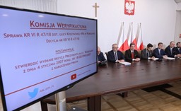 Komisja weryfikacyjna uchyliła decyzję ws. Krakowskiego Przedmieścia 81