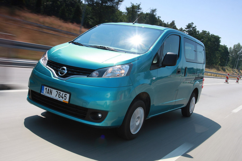 Nissan NV 200: nie rodzinny van, lecz typowy dostawczak