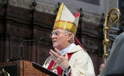 Arcybiskup Hoser oburzony sztuką teatralną "Klątwa": Kloaczna... Nawet nie pornografia