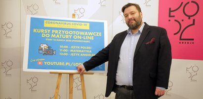 Koronawirus w Łodzi. Maturzyści uczą się przez internet