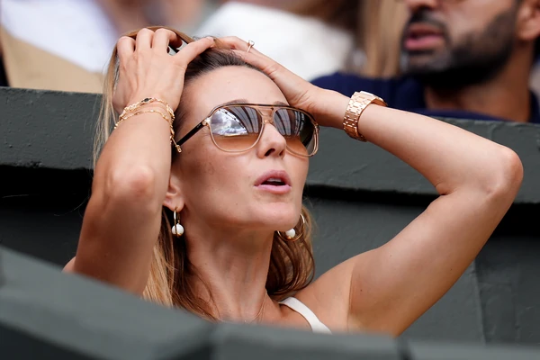 "Zašto si OŽENIO ŽENU KOJU NE ŽELIŠ, UĆUTI! Ti si izabrao, a sad pričaš...": Jelena Đoković reagovala na ŠOK SNIMAK, pa izazvala haos - ovo se prepričava 