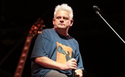 Kazik o politykach: Tusk spier... do Brukseli, Kaczyński sam na sam z kobietą nie był