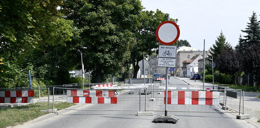 Utrudnienia na Krzywoustego! Budują kanalizację 