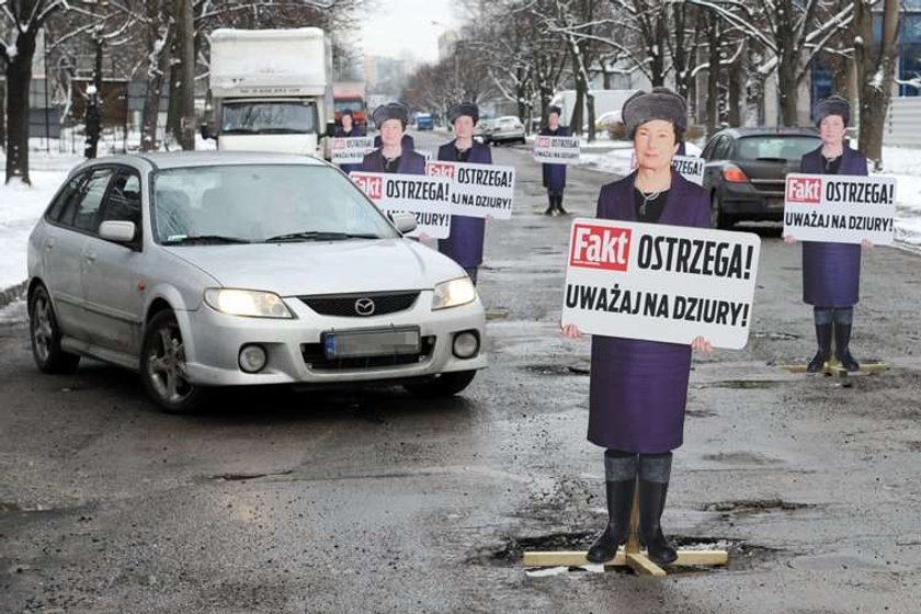 Fakt czyni cuda: Naprawili drogę