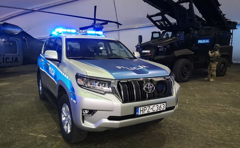 Toyota Land Cruiser - nowy oznakowany radiowóz