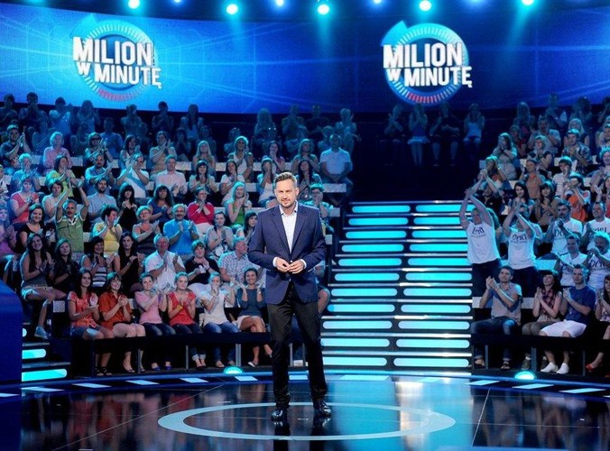 Wszystko czego zazwyczaj dotknie się Marcin Prokop zamienia się w telewizyjny hit. Niestety, tym razem nawet charyzmatyczny prowadzący nie zdołał uratować nowego show. 'Miliard w minutę' okazał się klapą