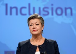 Komisarz UE apeluje do Polski o wpuszczenie dziennikarzy w rejon granicy