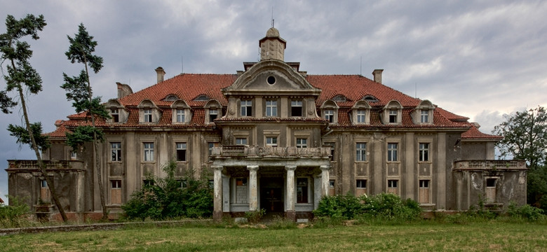 Opuszczony pałac w Bełczu Wielkim (Oderbeltsch) na Dolnym Śląsku