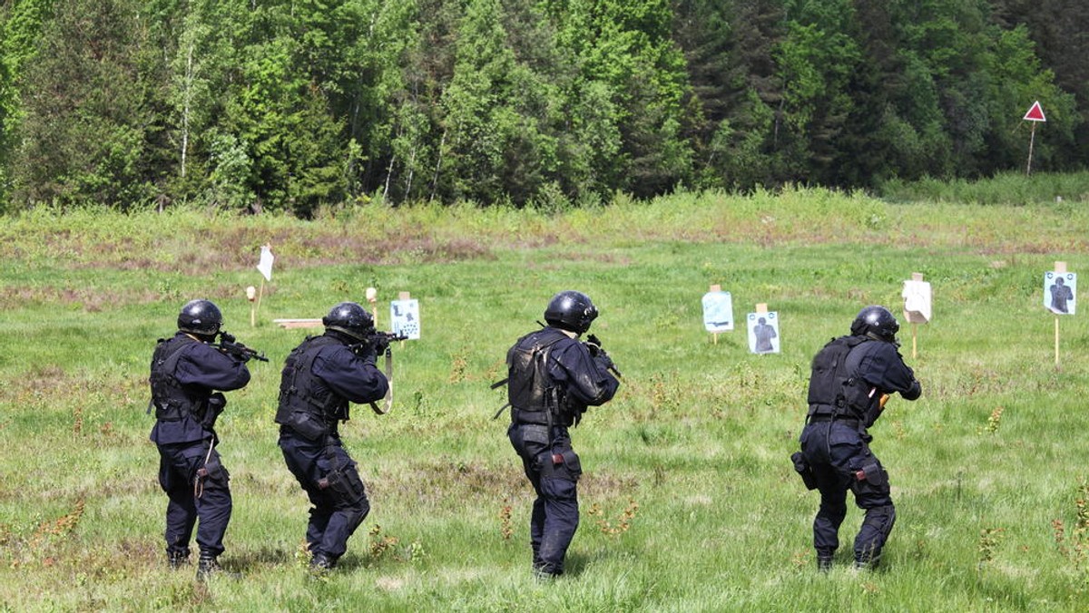 Kobiety mają ograniczony dostęp do służby w policji. Sprawę bada Rzecznik Praw Obywatelskich – pisze "Rzeczpospolita".