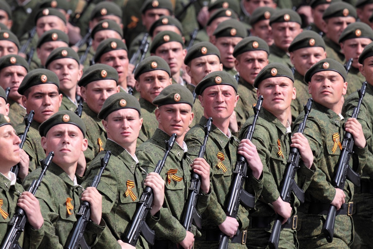 4 sygnały, że Rosja szykuje się do wojny z NATO. Te znaki przerażają Zachód