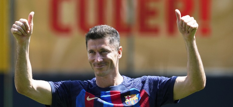 Lewandowski nową "9" Barcelony. Polak zaprezentowany na Camp Nou