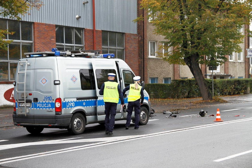 Wypadek w Opolu. Motorower zderzył się z samochodem osobowym