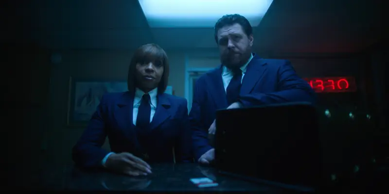 Mary J. Blige i Cameron Britton w serialu &quot;The Umbrella Academy&quot;