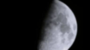Chiny zbadają ciemną stronę Księżyca