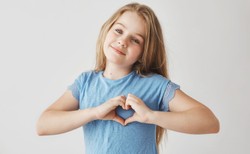 5 prostych ćwiczeń na uważność u dzieci. Trening koncentracji pomoże w nauce