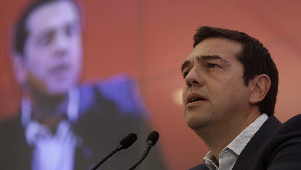 Stawką w przedterminowych wyborach, które odbędą się w Grecji 20 września, jest uzyskanie przez Syrizę "silnego mandatu, większości absolutnej", aby móc rządzić przez następne cztery lata - powiedział lider partii i były premier Aleksis Cipras.