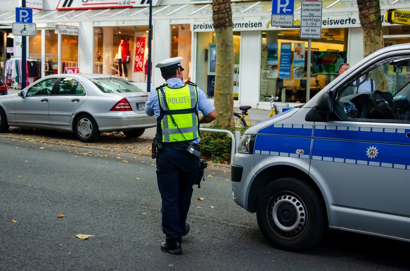 Hamburg. 11 mężczyzn zgwałciło i okradło nastolatkę. Wśród podejrzanych Polak