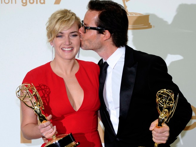 Gwiazdy 'Mildred Pierce': Kate Winslet (pierwszoplanowa rola żeńska) i Guy Pearce (najlepszy aktor drugoplanowy)
