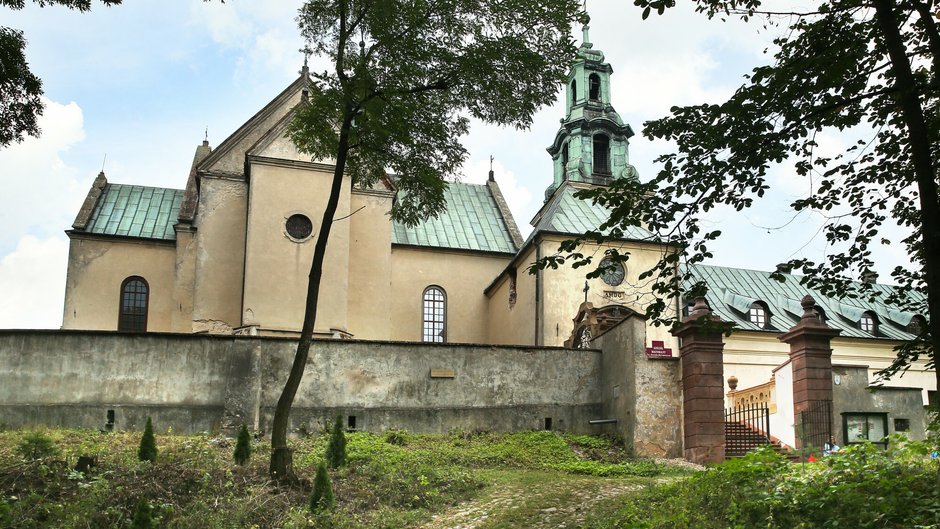 Klasztor i kościół pw. św. Karola Boromeusza na Karczówce