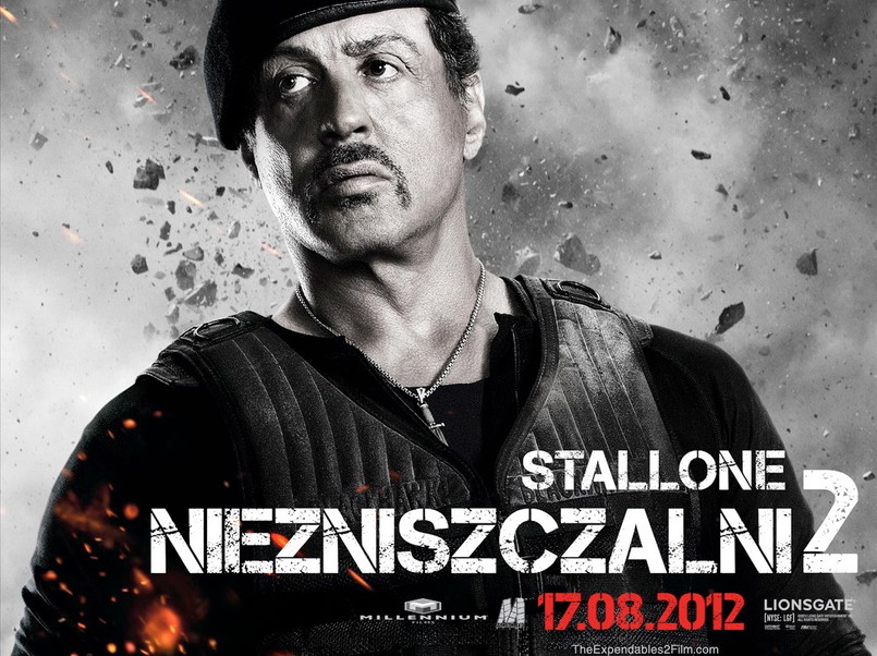 Stallone, twórca scenariusza, deklaruje, że wymyślając ekipę oldskulowych najemników, inspirował się klasycznym kinem akcji w typie "Parszywej dwunastki" Roberta Aldricha, "Dzikiej bandy" Sama Peckinpaha czy "Psów wojny" Johna Irvina