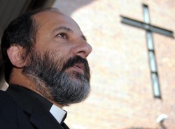 Kościół nie powinien wierzyć politykom