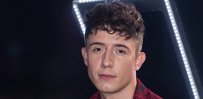 Po ostatnim odcinku "The Voice Kids" w sieci wrze. Dawid Kwiatkowski posądzony o rasizm. Teraz się tłumaczy